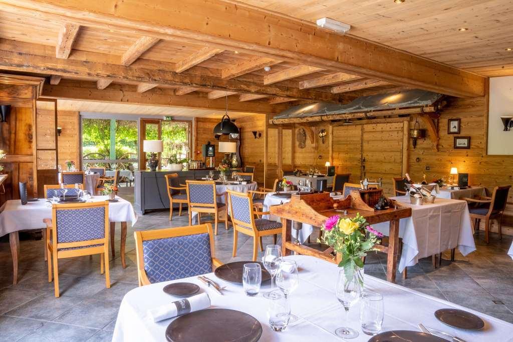 Brit Hotel Florimont Saint-Ferréol Restaurant foto