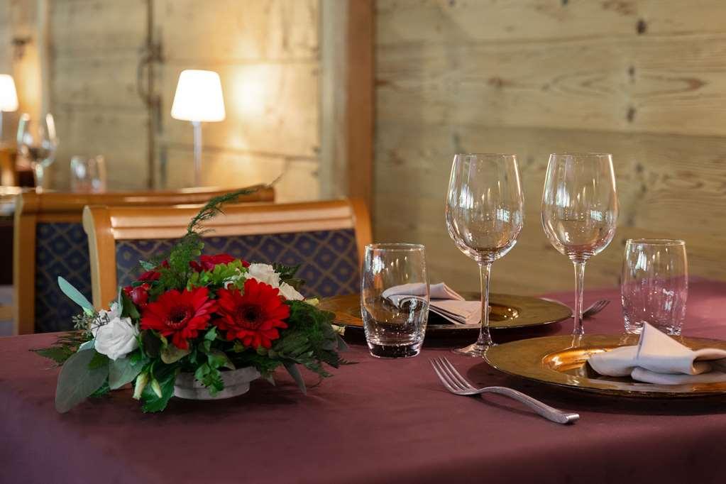 Brit Hotel Florimont Saint-Ferréol Restaurant foto